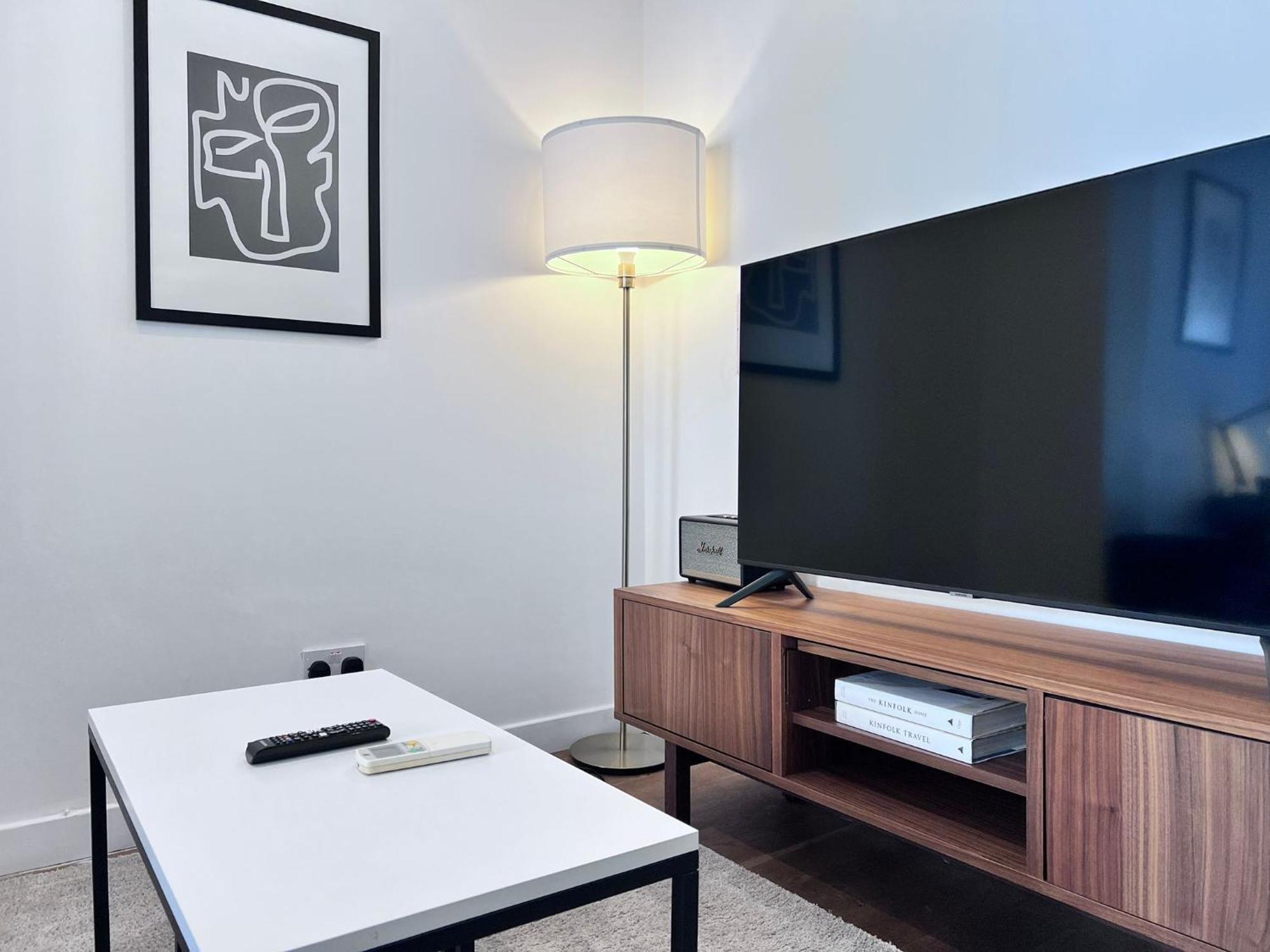 Luxury 2-Bedroom Flat In Camden Londra Esterno foto